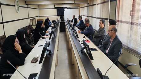  بازدید سرپرست معاونت تحقیقات و فناوری دانشگاه از مرکز تحقیقات مراقبت‌های پرستاری